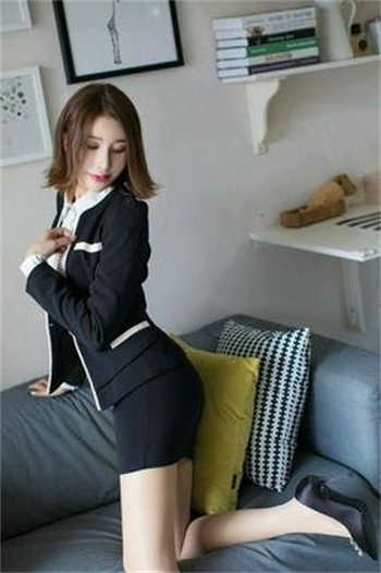唯美直播间打扑克