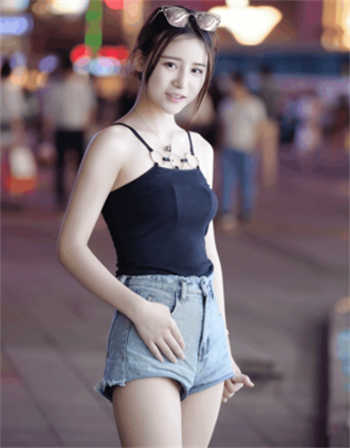 婚变晨雾的光