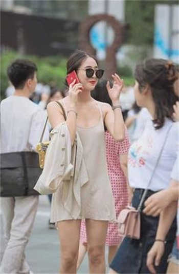 白桃露露图包