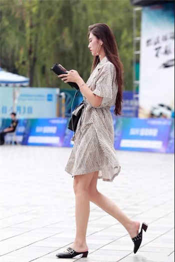 抖音杨一凡比大小原视频