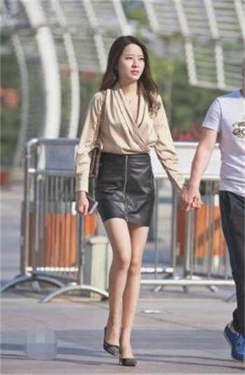为女儿上学陪校长图片