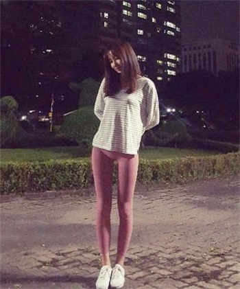 少校美丽的校娘