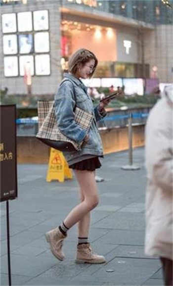 老师的美脚美足微博