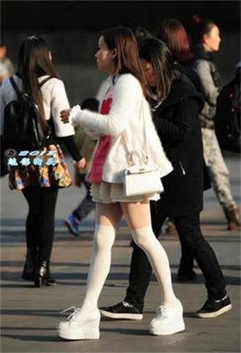 女销售卖房的韩国电影