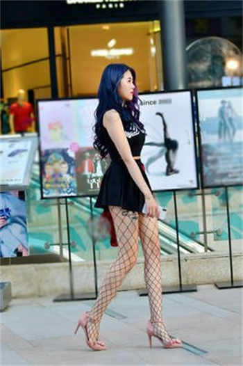 2034彩漫盒子
