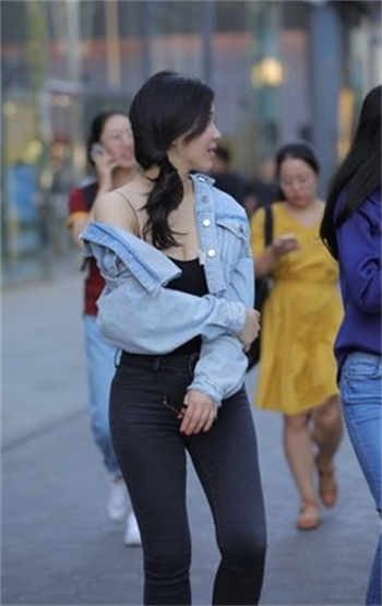 绑在床头惩罚分身内壁