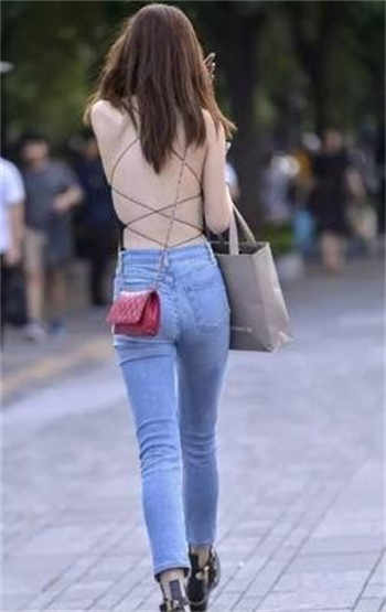 网红美少女枪械师