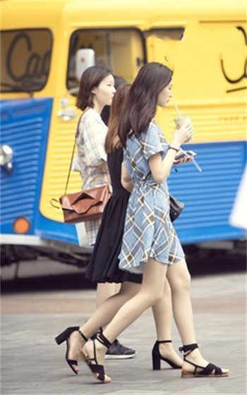 利世抖娘叫什么名字