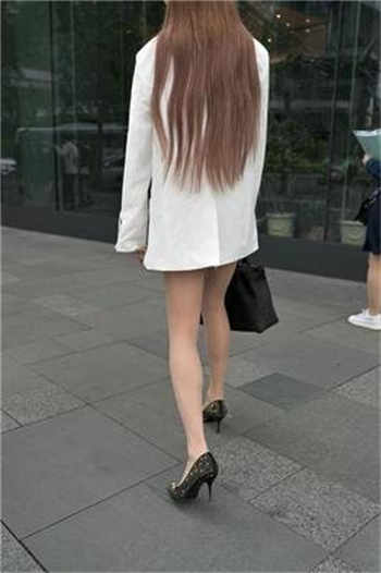 我与房屋女中介