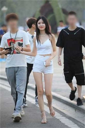 小蓝视频如何免费